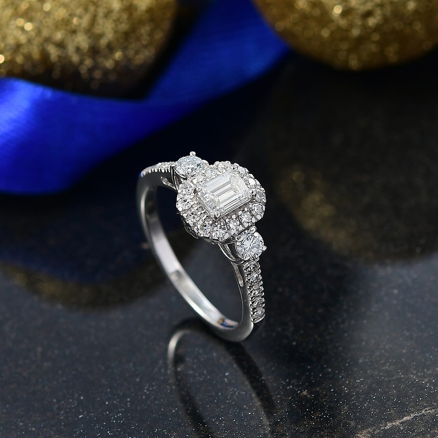 Luxuriant Lab Grown Diamond G-H SI 1.10 ctw Classic Halo Ring in Rhodium Over Sterling Silver (Size 8.0)