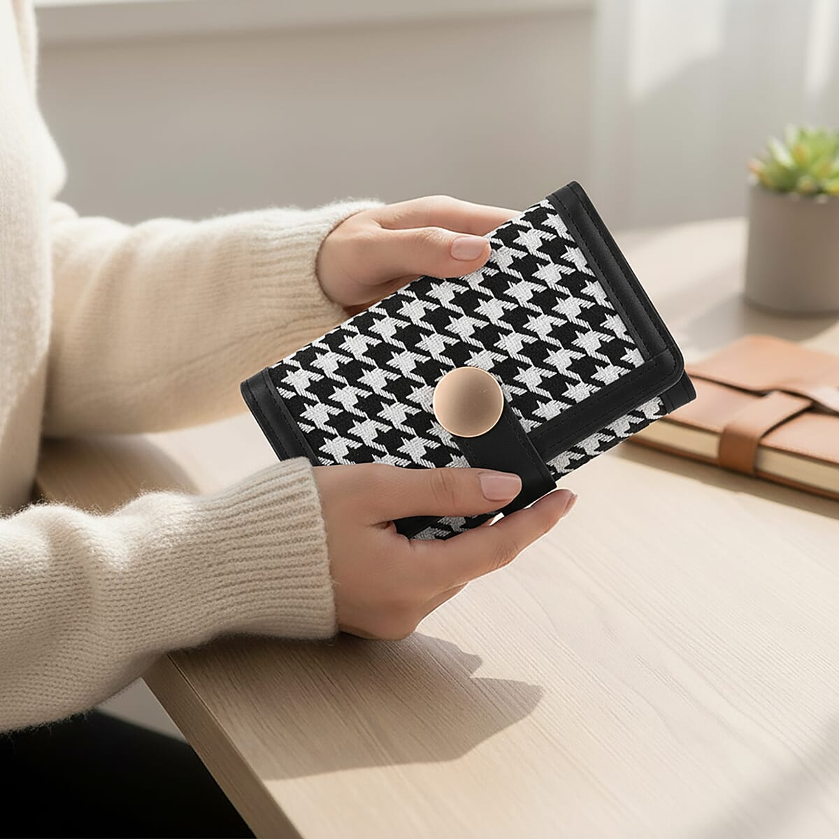 Las Vegas Closeout Deal BY:KY Black Houndstooth Pattern Faux Leather Wallet with Golden Accent image number 2