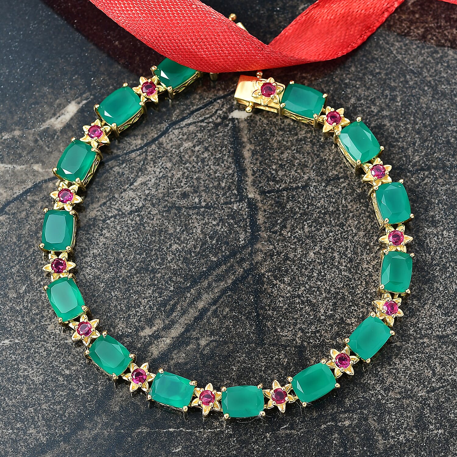 EverTrue Verde Onyx and Lab Created Ruby 20.65 ctw Bloom Link Bracelet in 18K YG Plated (8.00 In)