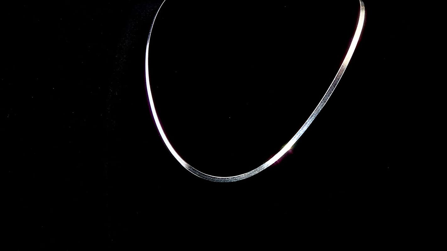 Italian Herringbone Necklace in Rhodium Over Sterling Silver 5.80 Grams 18 Inches