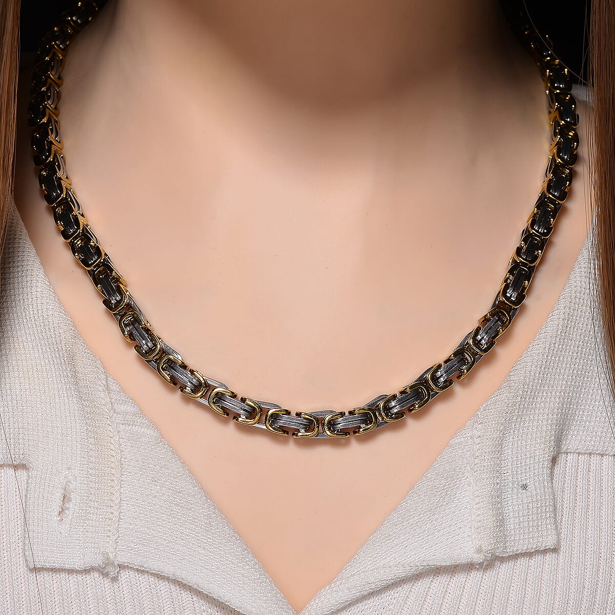 Two-tone Byzantine Chain Necklace in ION Plated YG and Stainless Steel 20-22 Inches image number 2