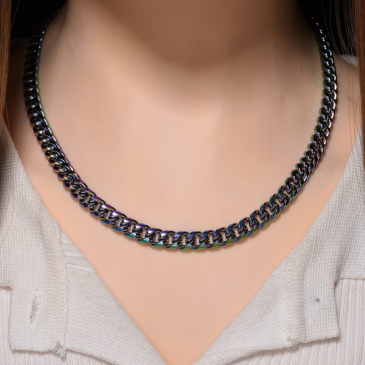 Curb Chain Necklace in ION Plated Mystic Stainless Steel 20-22 Inches image number 1