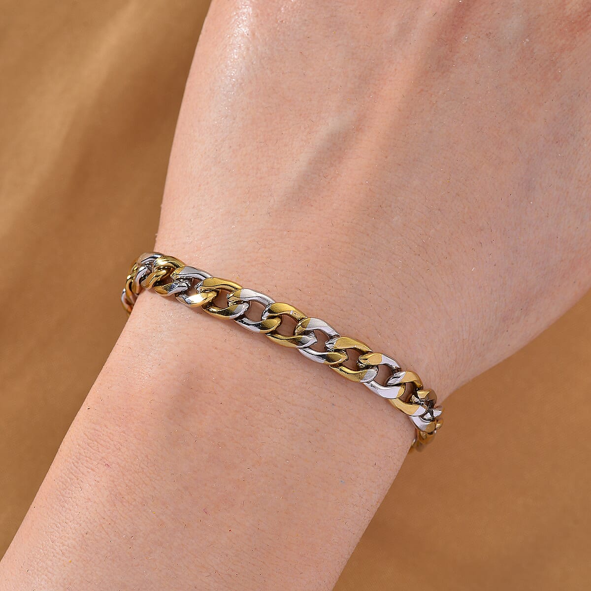 Two-tone Cuban Chain Bracelet (7.5-9.5In) in ION Plated YG and Stainless Steel image number 1