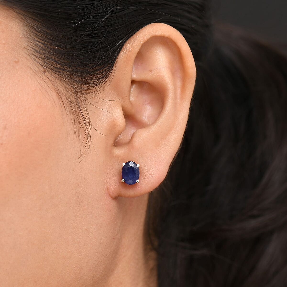 Doorbuster D'Joy Masoala Sapphire (D) 3.85 ctw Solitaire Stud Earrings in Rhodium Over Sterling Silver image number 2