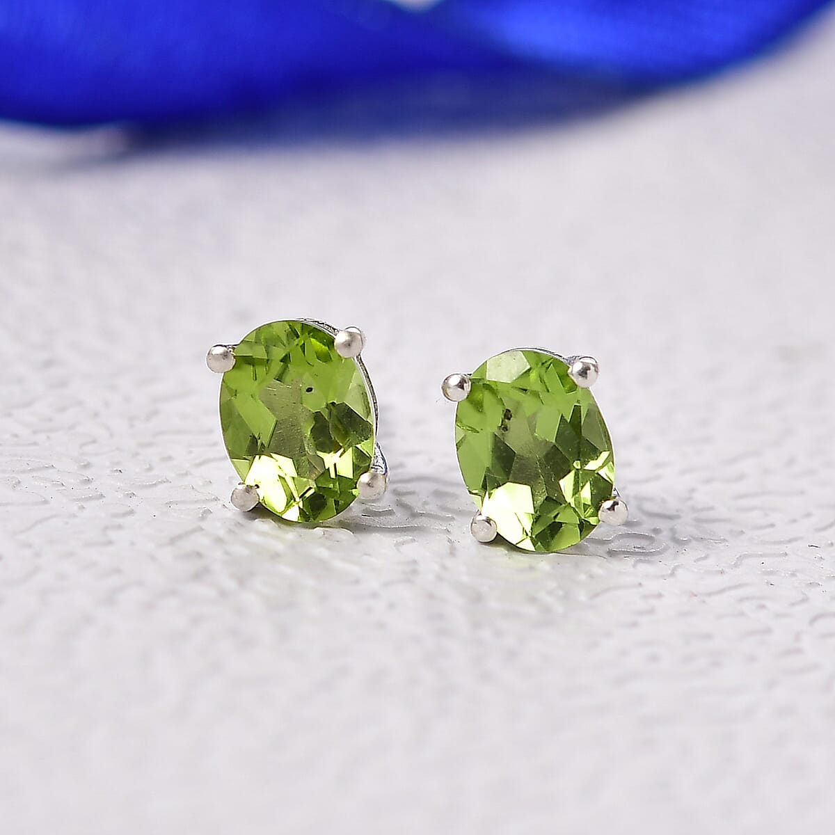 Doorbuster D'Joy Hebei Peridot 2.75 ctw Solitaire Stud Earrings in Rhodium Over Sterling Silver image number 1