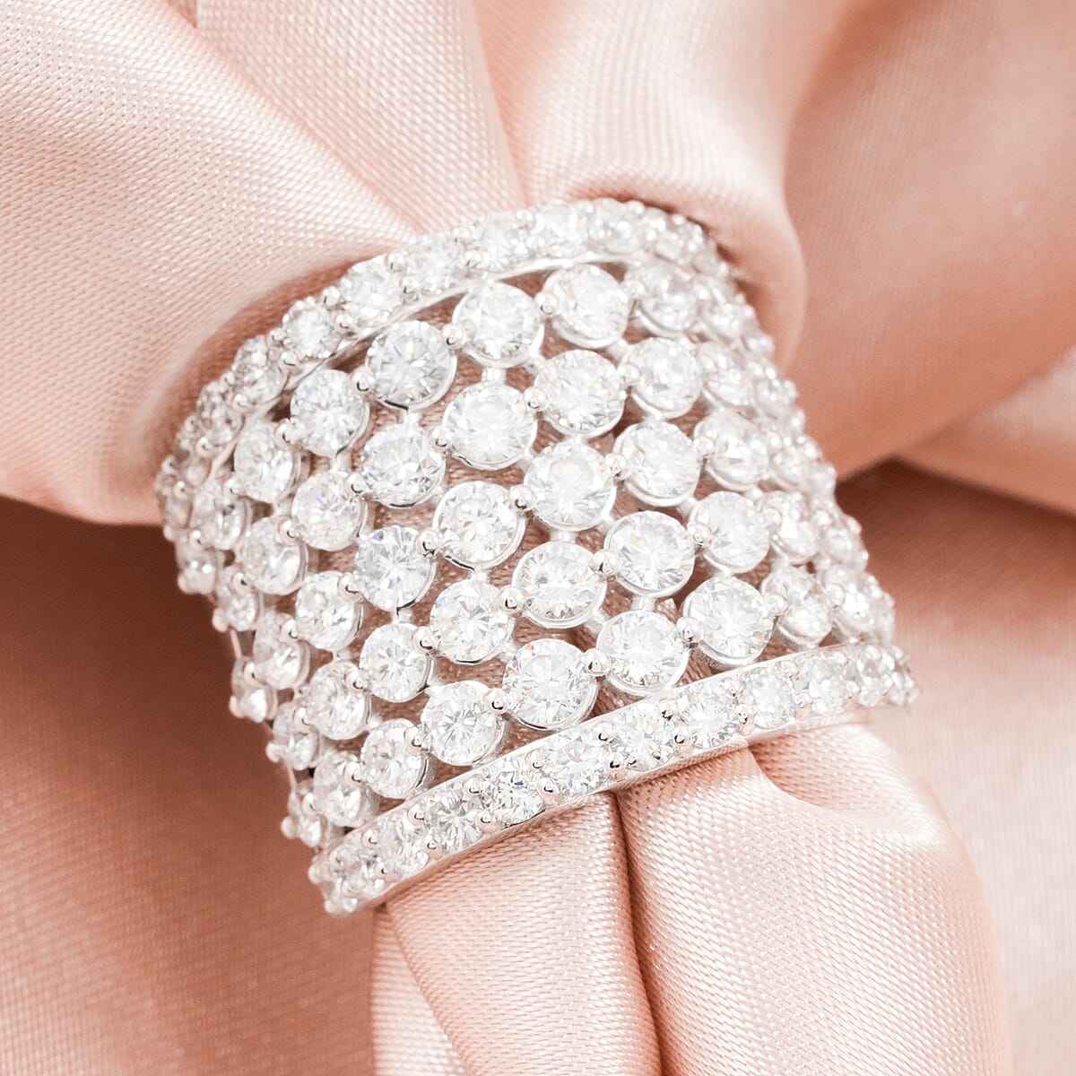 TLV Doorbuster Luxuriant Lab Grown Diamond G SI1 5.00 ctw Carpet Brilliance Band Ring in Sterling Silver (Size 7.0) image number 1