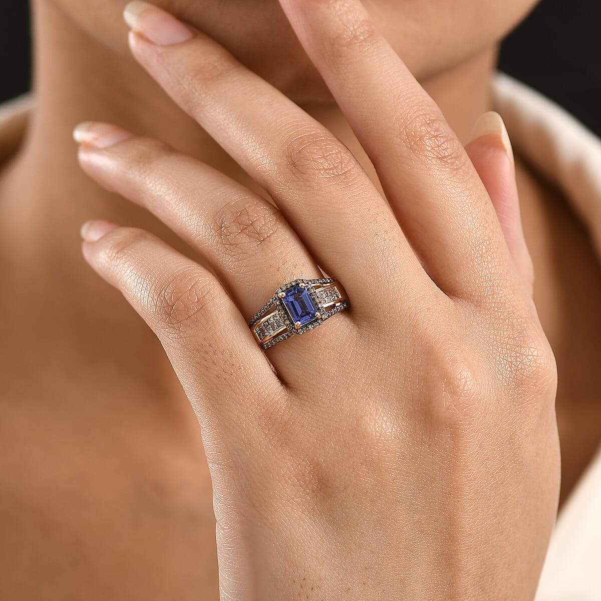 Doorbuster Luxoro AAA Tanzanite and Natural Champagne Diamond I2 1.80 ctw Bridge Ring in 10K Yellow Gold (Size 9.0) image number 2