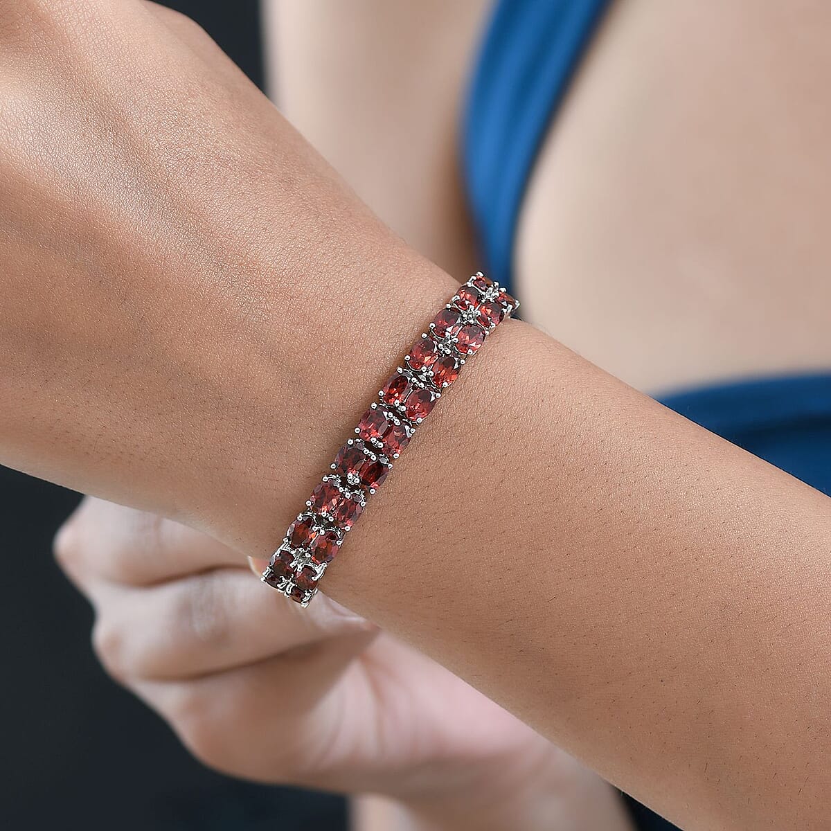 Doorbuster EverTrue Mozambique Garnet 33.50 ctw Two Row Carpet Bracelet in Platinum Bond (7.25 In) image number 2