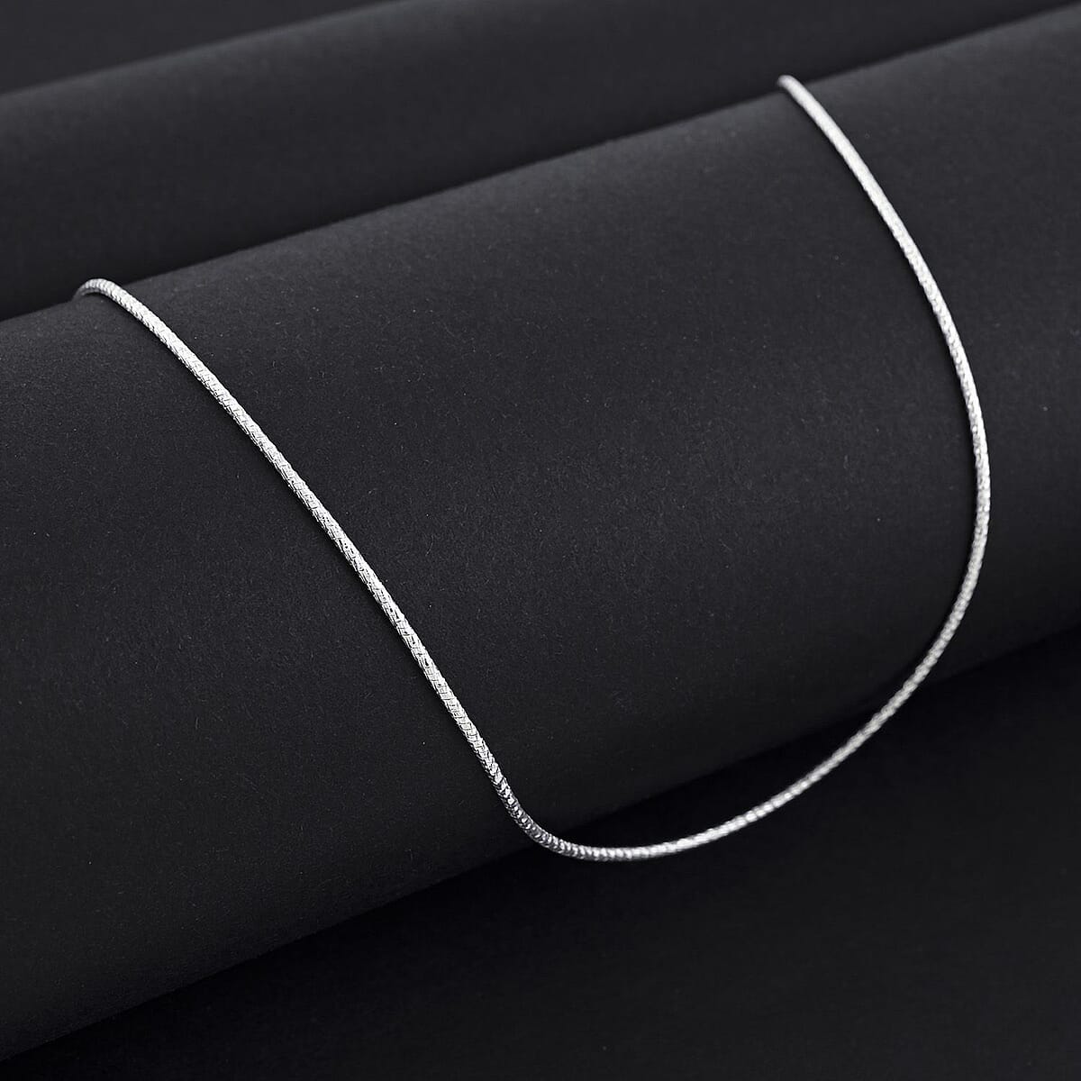 Italian 1.8mm Snake Chain Necklace in Sterling Silver 4.20 Grams 18 Inches image number 1