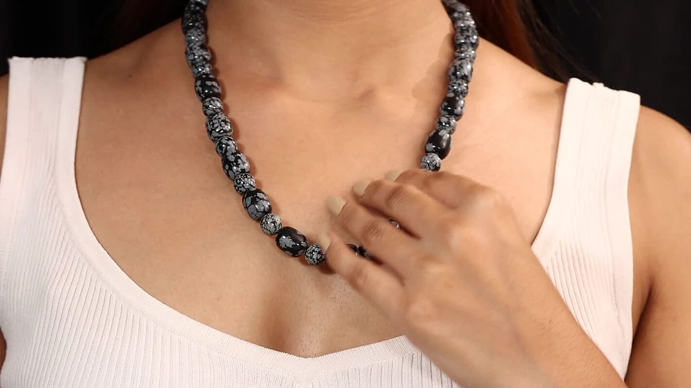 EverTrue SnowFlake Obsidian 417.00 ctw Beaded Necklace in Platinum Over 20 Inches