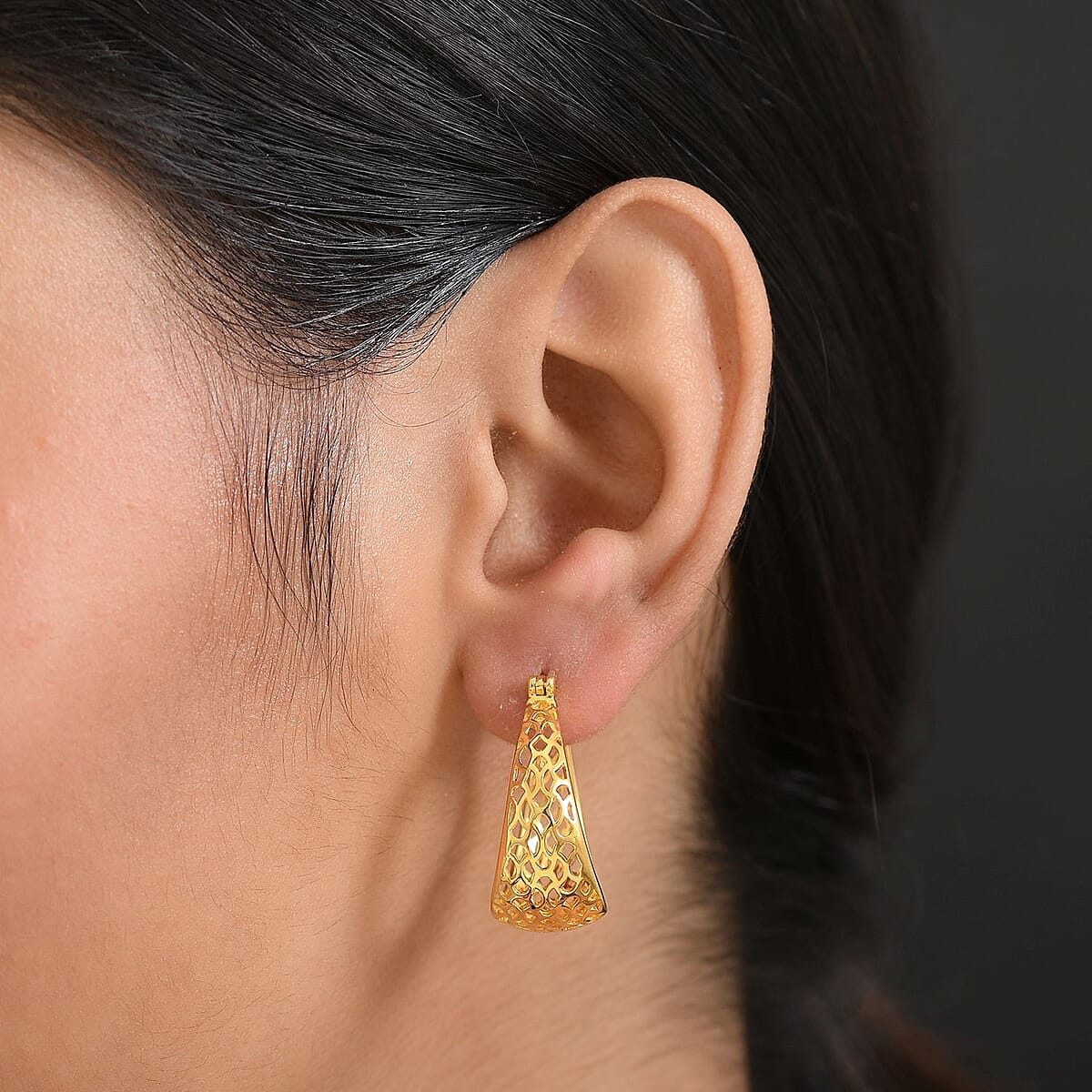 EverTrue Bronzella Collection Lattice Hoop Earrings in 18K YG Plated Bronze image number 2