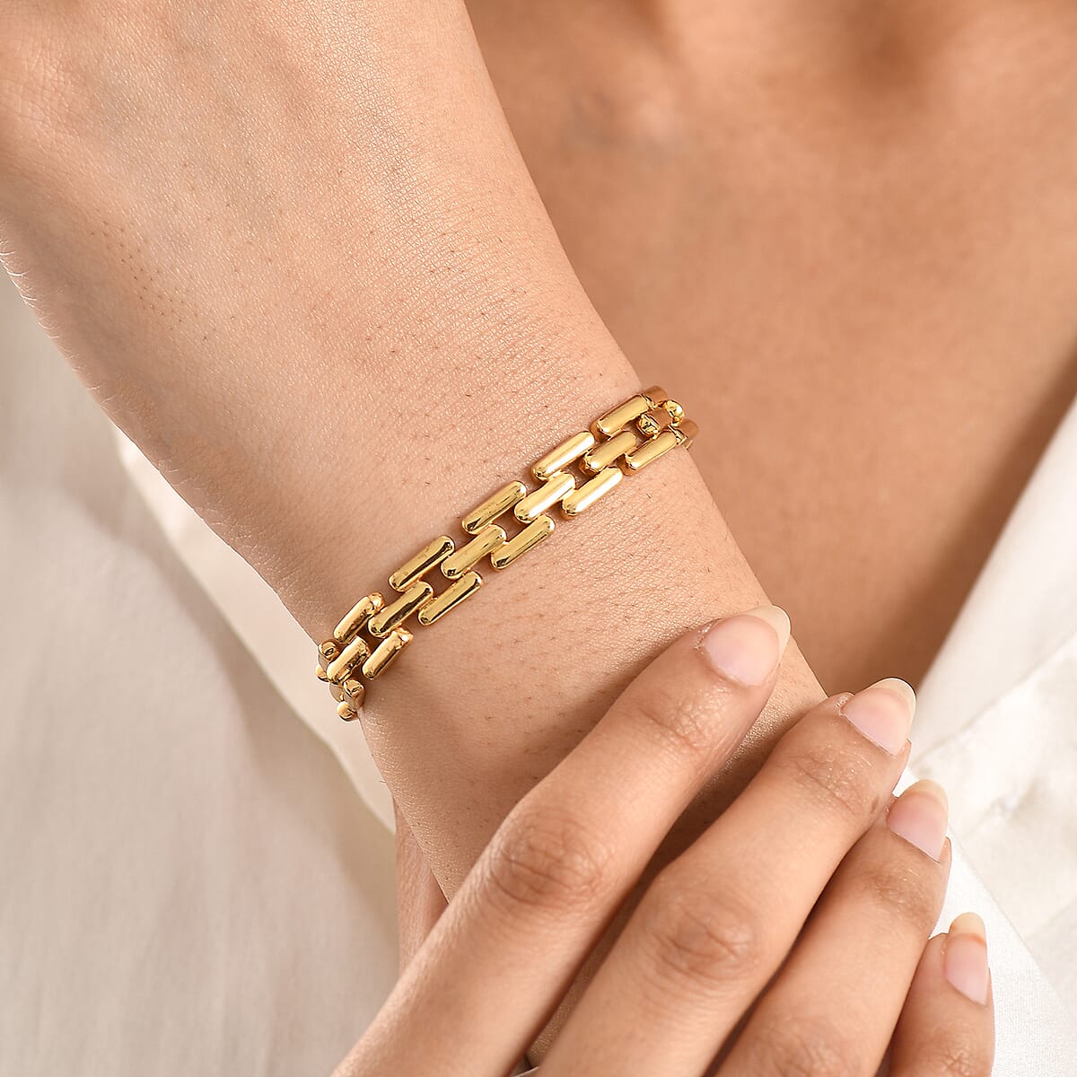 EverTrue Bronzella Collection Bracelet in 18K Yellow Gold Plated Bronze (8.00 In) image number 2