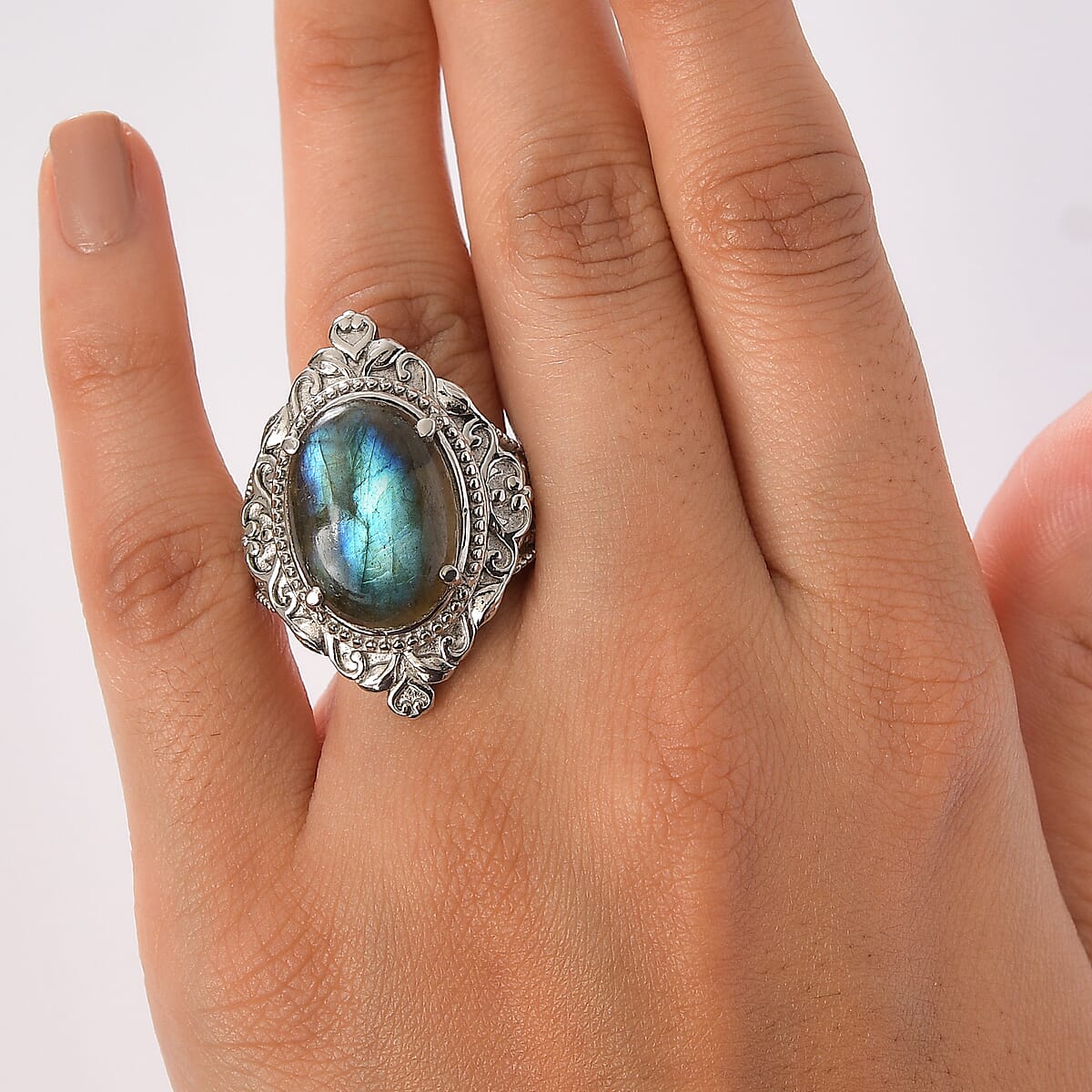 EverTrue Malagasy Labradorite 11.85 ctw Solitaire Ring in Stainless Steel (Size 10) image number 2