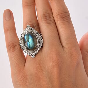 EverTrue Malagasy Labradorite 11.85 ctw Solitaire Ring in Stainless Steel (Size 10)