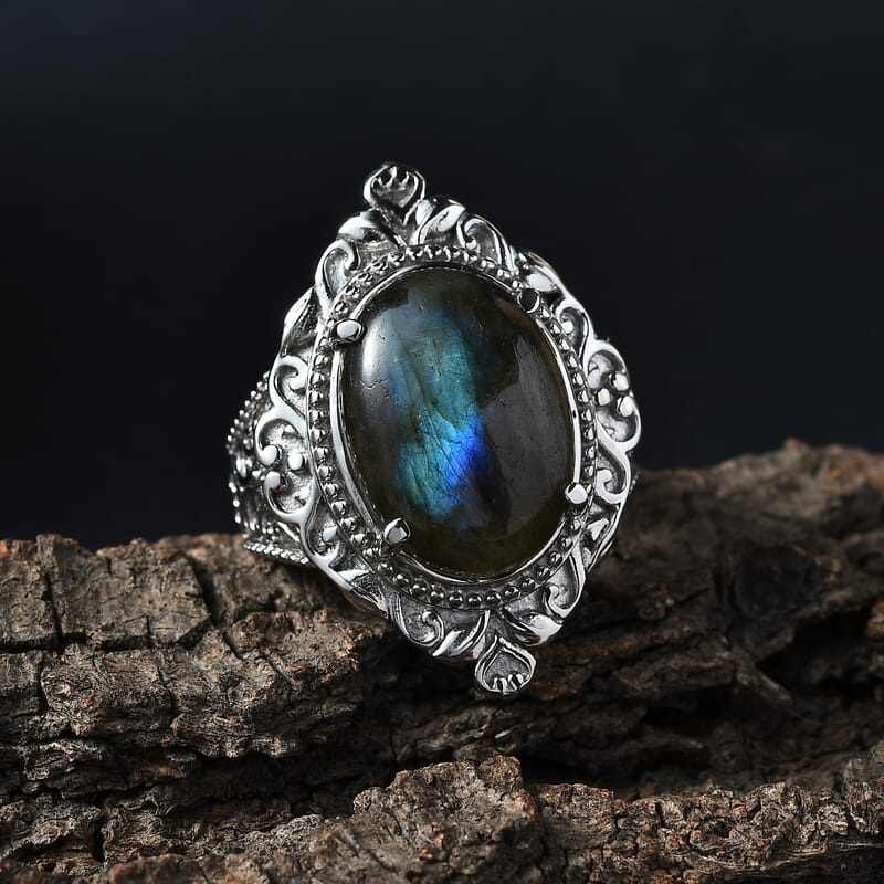 EverTrue Malagasy Labradorite 11.85 ctw Solitaire Ring in Stainless Steel (Size 9.0)