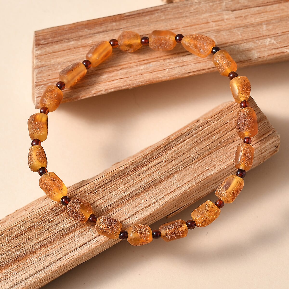 Honey Amber 25.00 ctw Beaded Stretch Bracelet image number 1