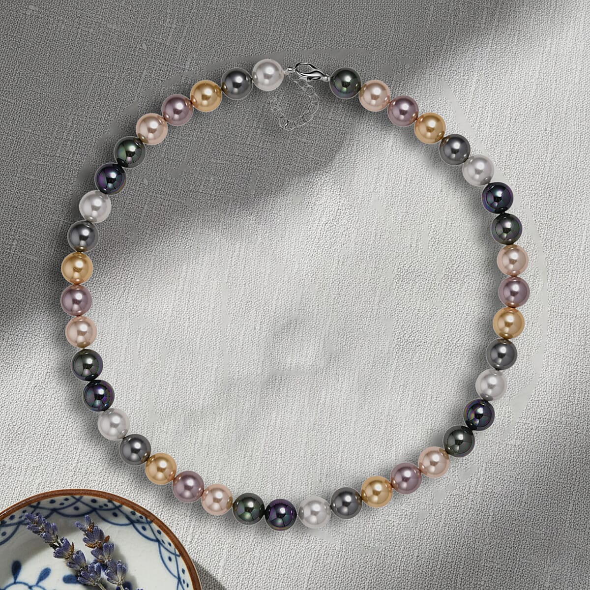 Multi Color Shell Pearl Necklace in Silvertone 20-22 Inches image number 1
