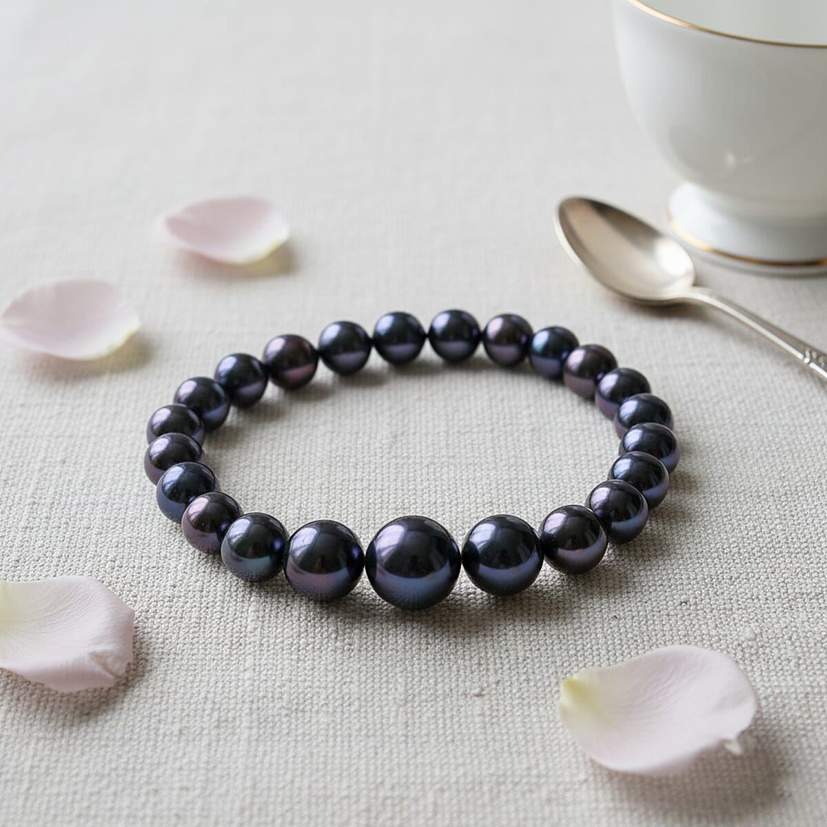 Peacock Color Shell Pearl Stretch Bracelet (7-7.5In) image number 1