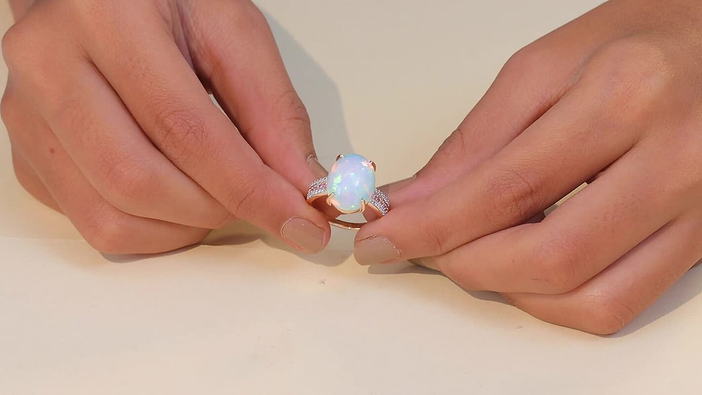 10K Rose Gold AAA Ethiopian Welo Opal, Luxuriant Lab Grown Pink and White Diamond (VS) (0.22 cts) Ring (Size 10.0) 6.33 ctw