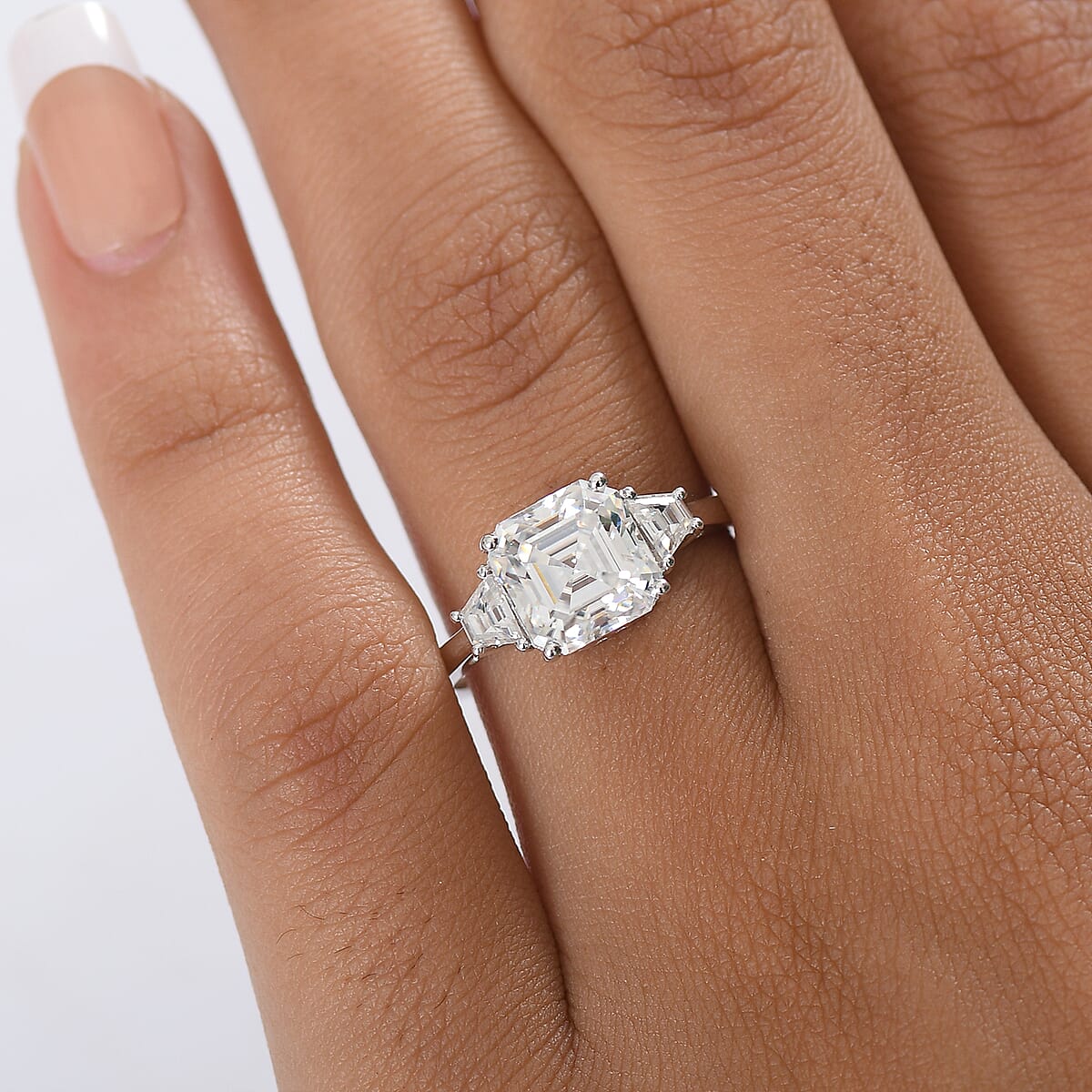 Doorbuster D'Joy Moissanite 2.80 ctw Art Deco Ring in Rhodium Over Sterling Silver (Size 7.0) image number 2