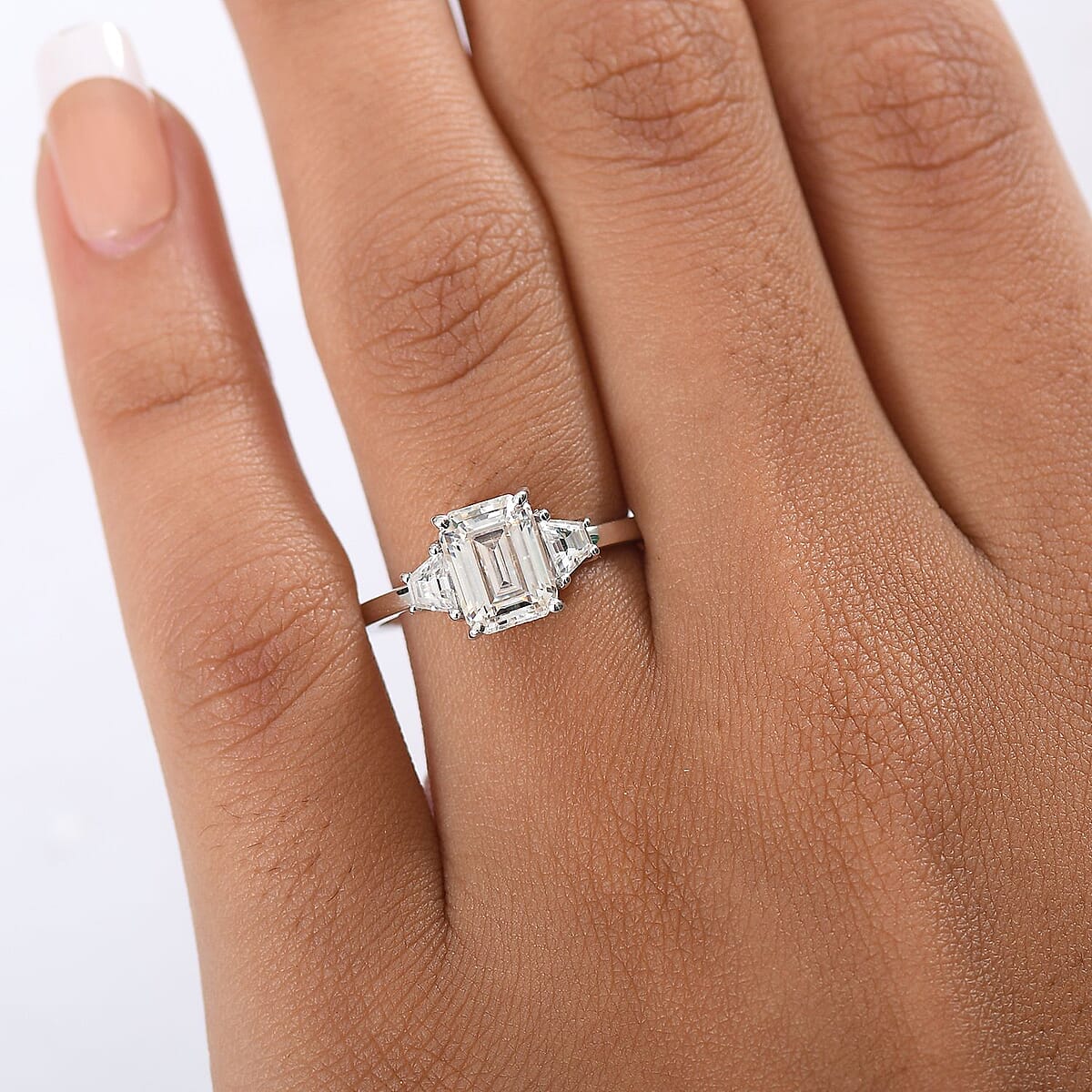 Doorbuster D'Joy Moissanite 2.00 ctw Art Deco Ring in Rhodium Over Sterling Silver (Size 7.0) image number 2