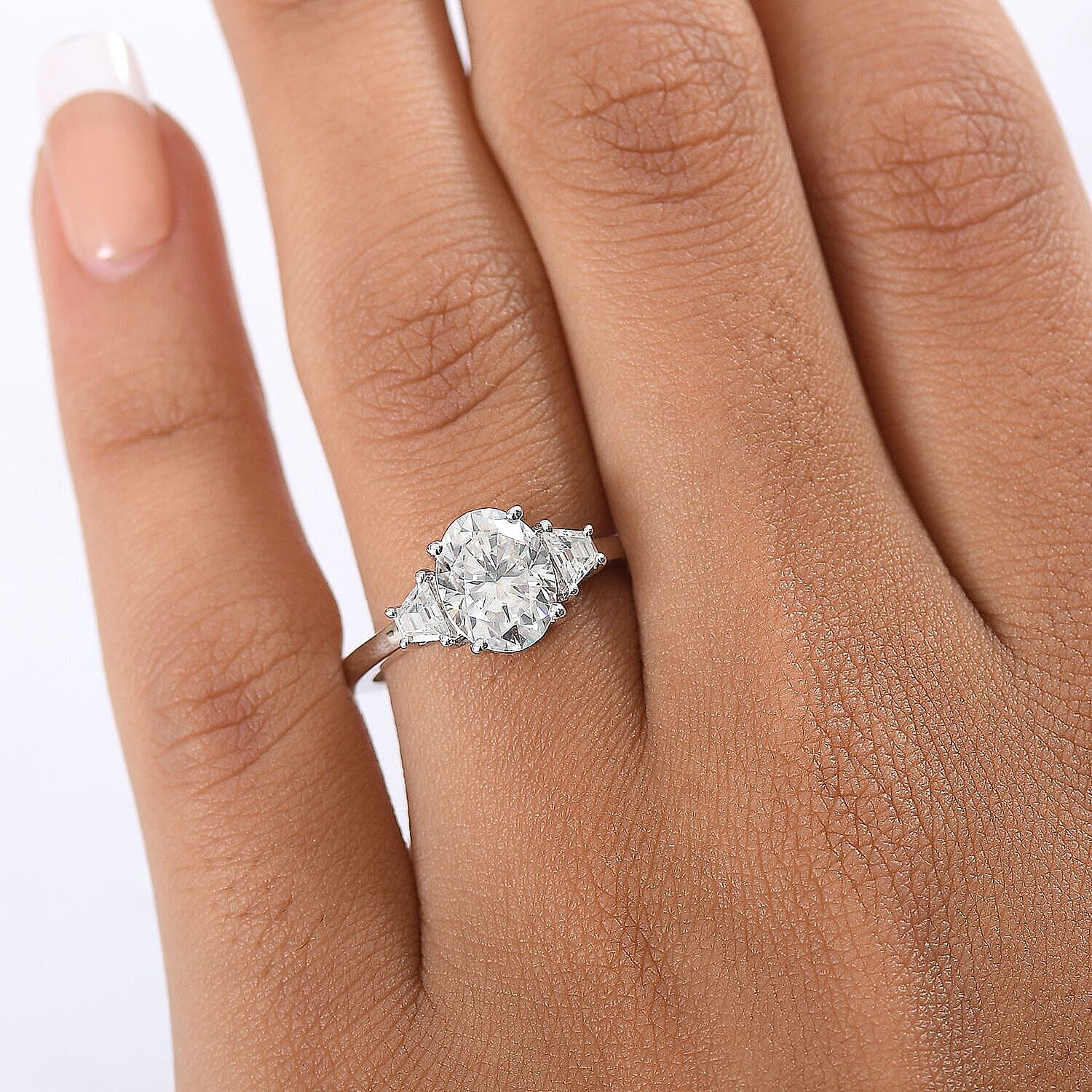  D'Joy Moissanite (Ovl 9x7mm) Ring in Rhodium Over Sterling Silver (Size 9.0) 2.20 ctw