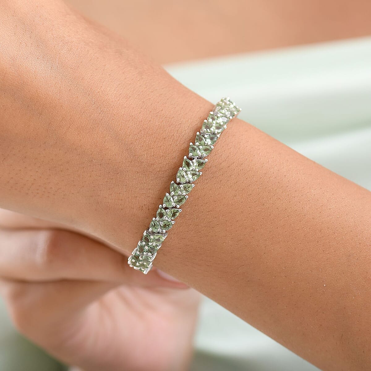 D'Joy Madagascar Green Apatite 11.40 ctw Twilight Petals Bracelet in Rhodium Over Sterling Silver (7.25 In) image number 2