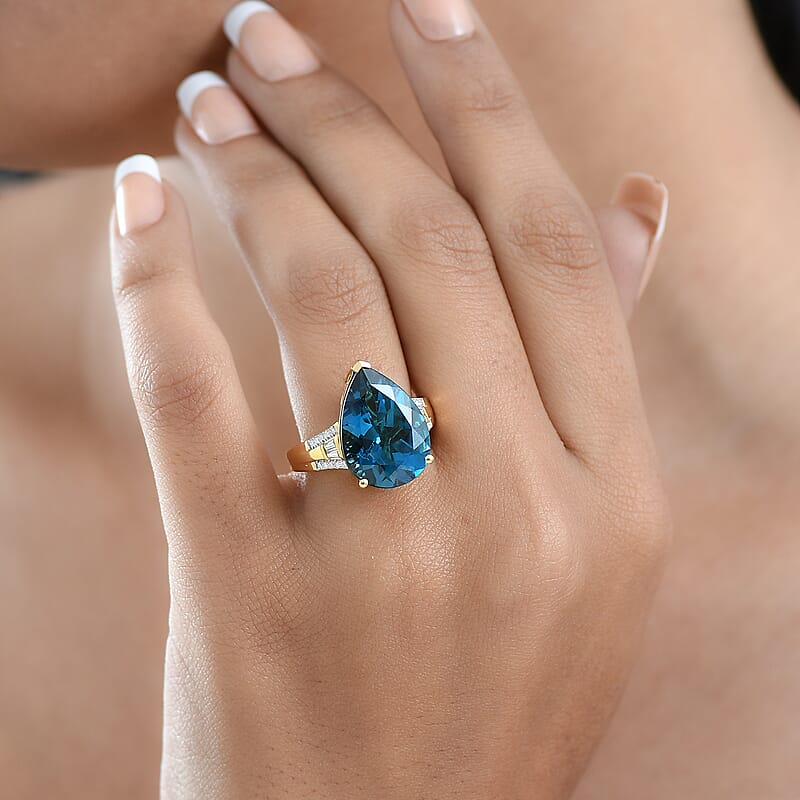 Certified & Appraised D'Joy London Blue Topaz and Moissanite 12.10 ctw Midnight Elegance Ring in 18K Vermeil Yellow Gold Over Sterling Silver (Size 7.0)