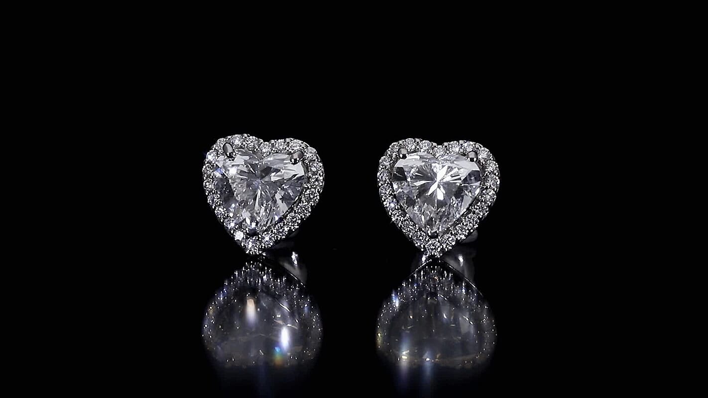 IGI Certified Luxuriant Lab Grown Diamond E-F VS 5.50 ctw The Heart's Aura Earrings in 950 Platinum