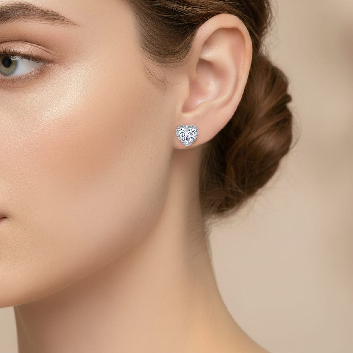 Doorbuster IGI Certified Luxuriant Lab Grown Diamond E-F VS 5.50 ctw The Heart's Aura Earrings in 950 Platinum image number 1