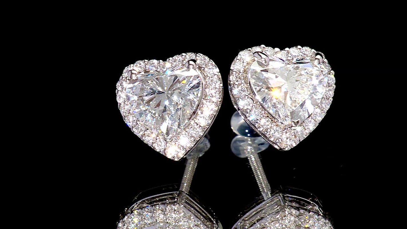 IGI Certified Luxuriant Lab Grown Diamond E-F VS 5.50 ctw The Heart's Aura Earrings in 950 Platinum