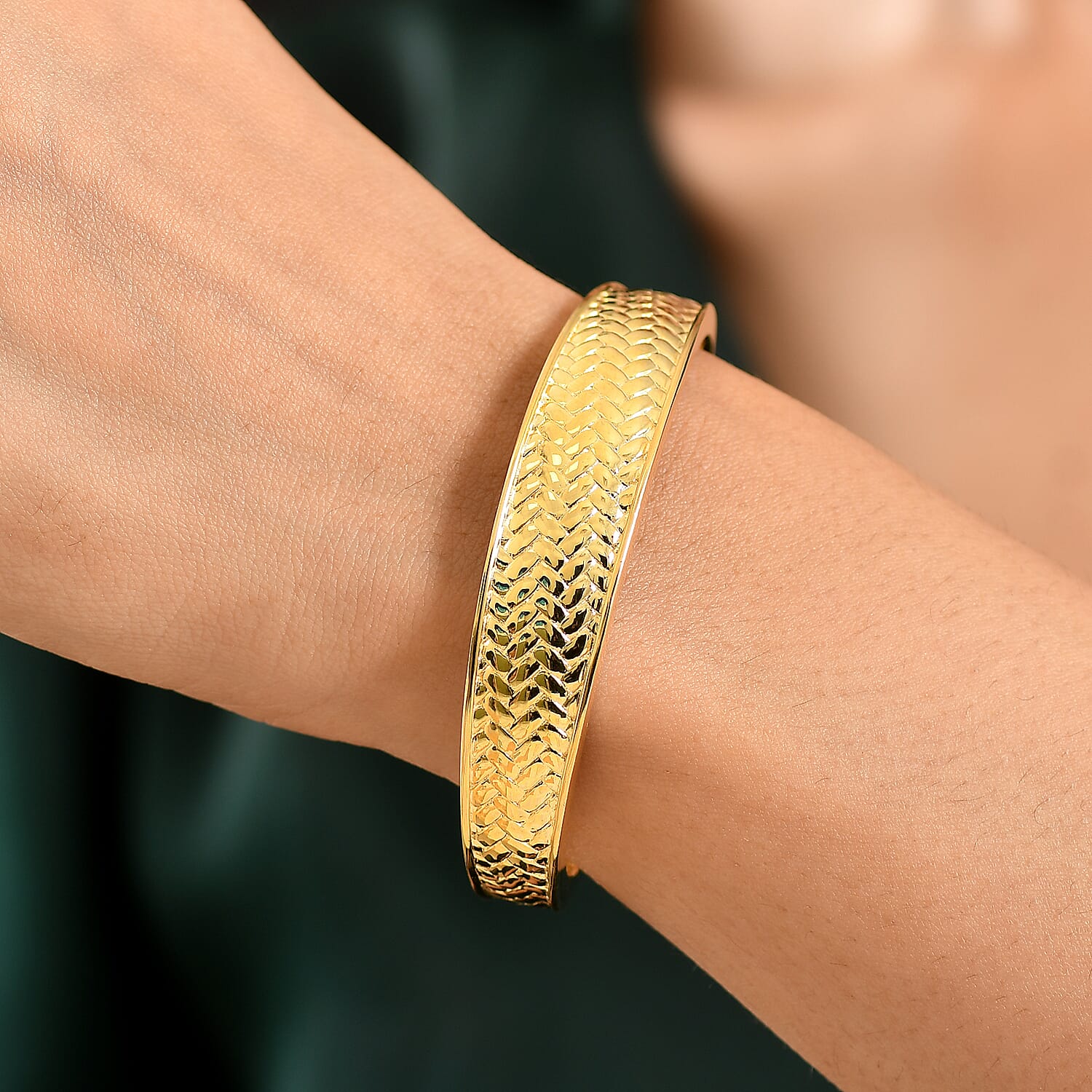 EverTrue Bronzella Collection Spiga d’Oro Weave Cuff Bracelet in 18K YG Plated Bronze (8.00 In)