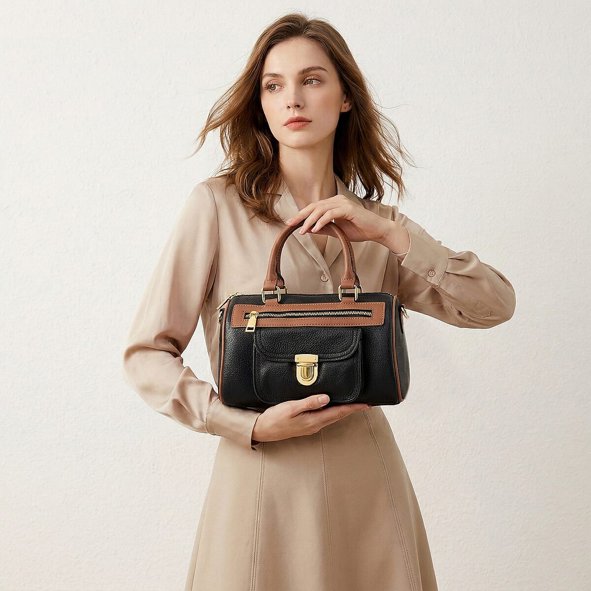 La Marey Black Genuine Leather Crossbody Bag with Shoulder Strap image number 4