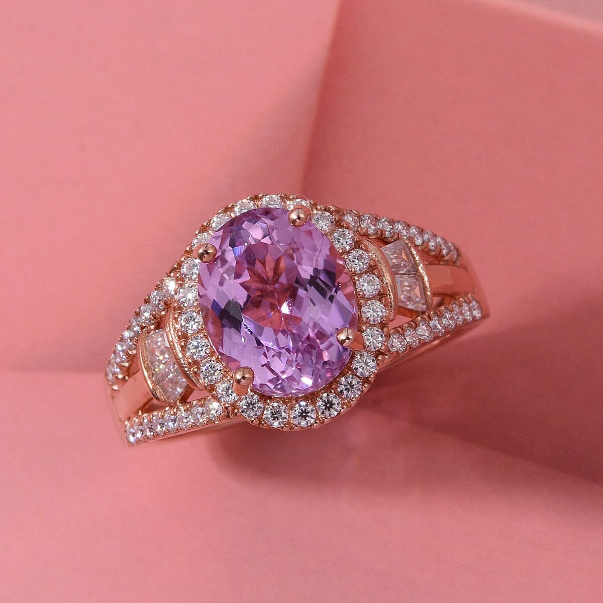D'Joy AAAA Patroke Kunzite and Moissanite 4.25 ctw Ring in 18K Vermeil Rose Gold Over Sterling Silver (Size 6.0) image number 1
