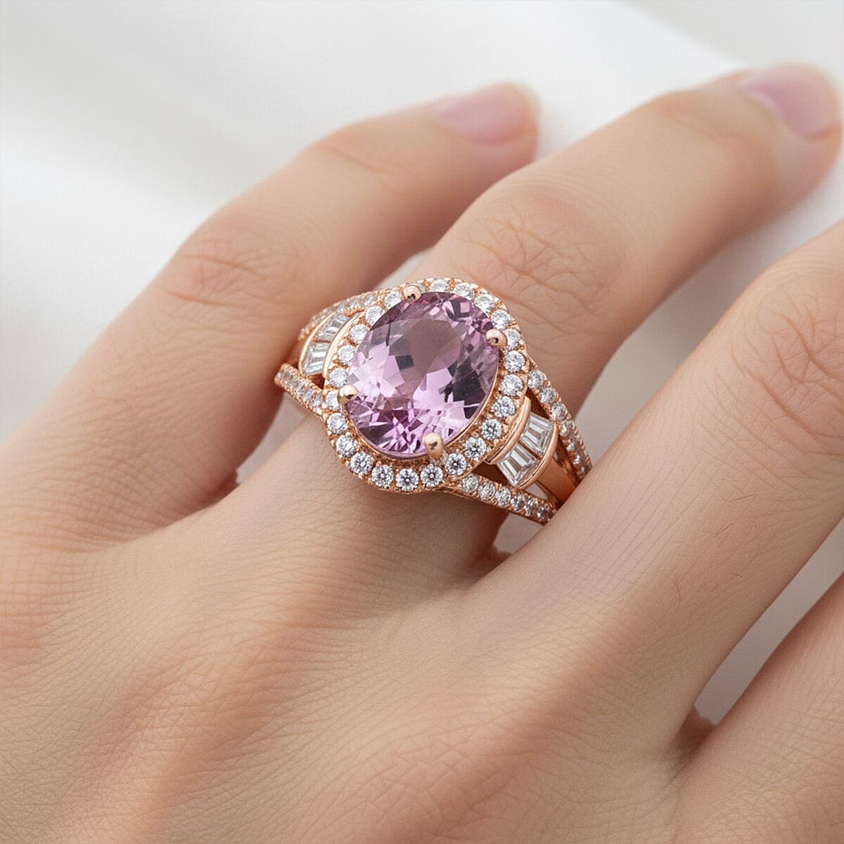 D'Joy AAAA Patroke Kunzite and Moissanite 4.25 ctw Ring in 18K Vermeil Rose Gold Over Sterling Silver (Size 6.0) image number 2