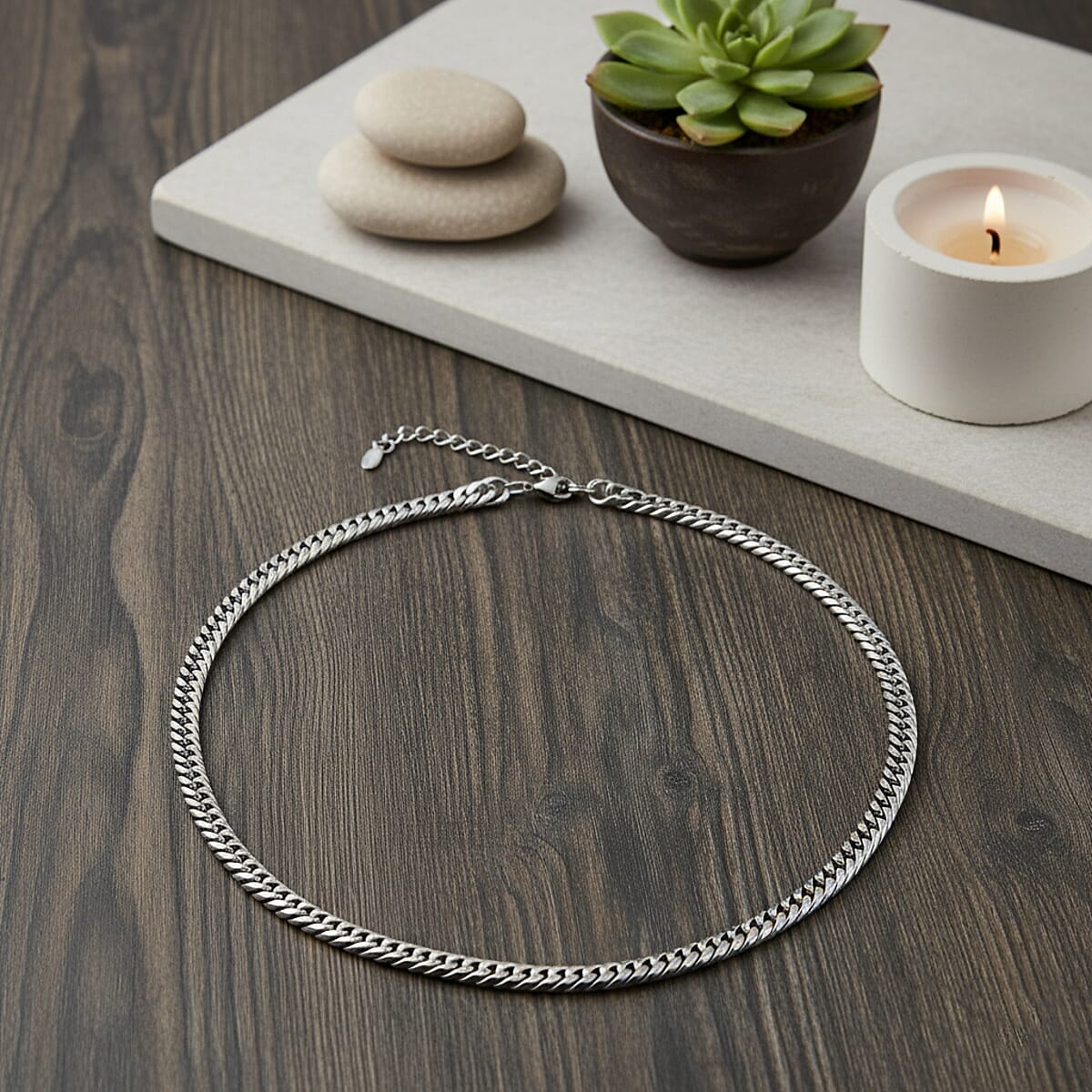 Classic Cuban Link Chain Necklace in Stainless Steel 20-22 Inches image number 1