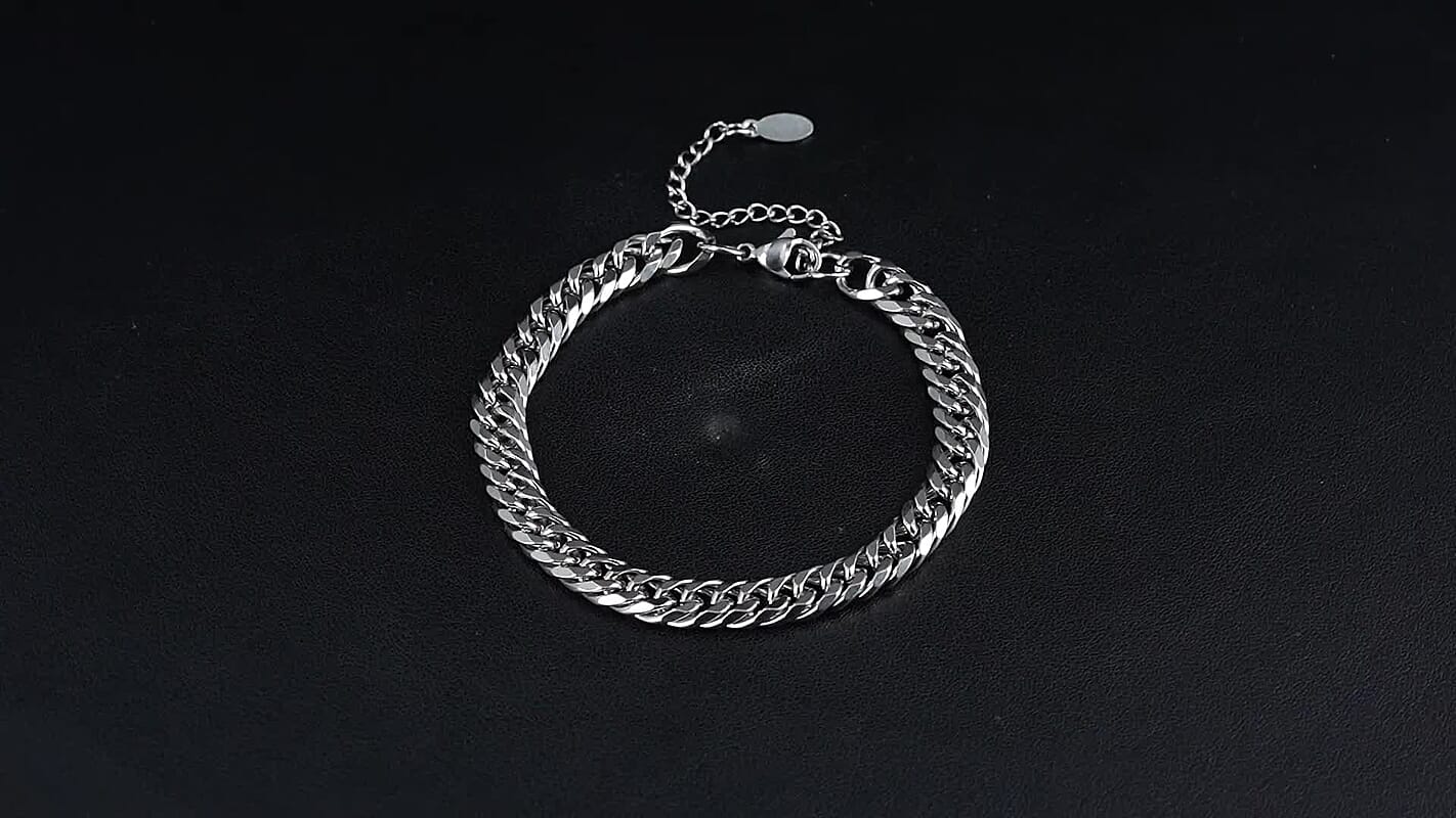 Classic Cuban Link Bracelet in Stainless Steel (7.5-9.5In)