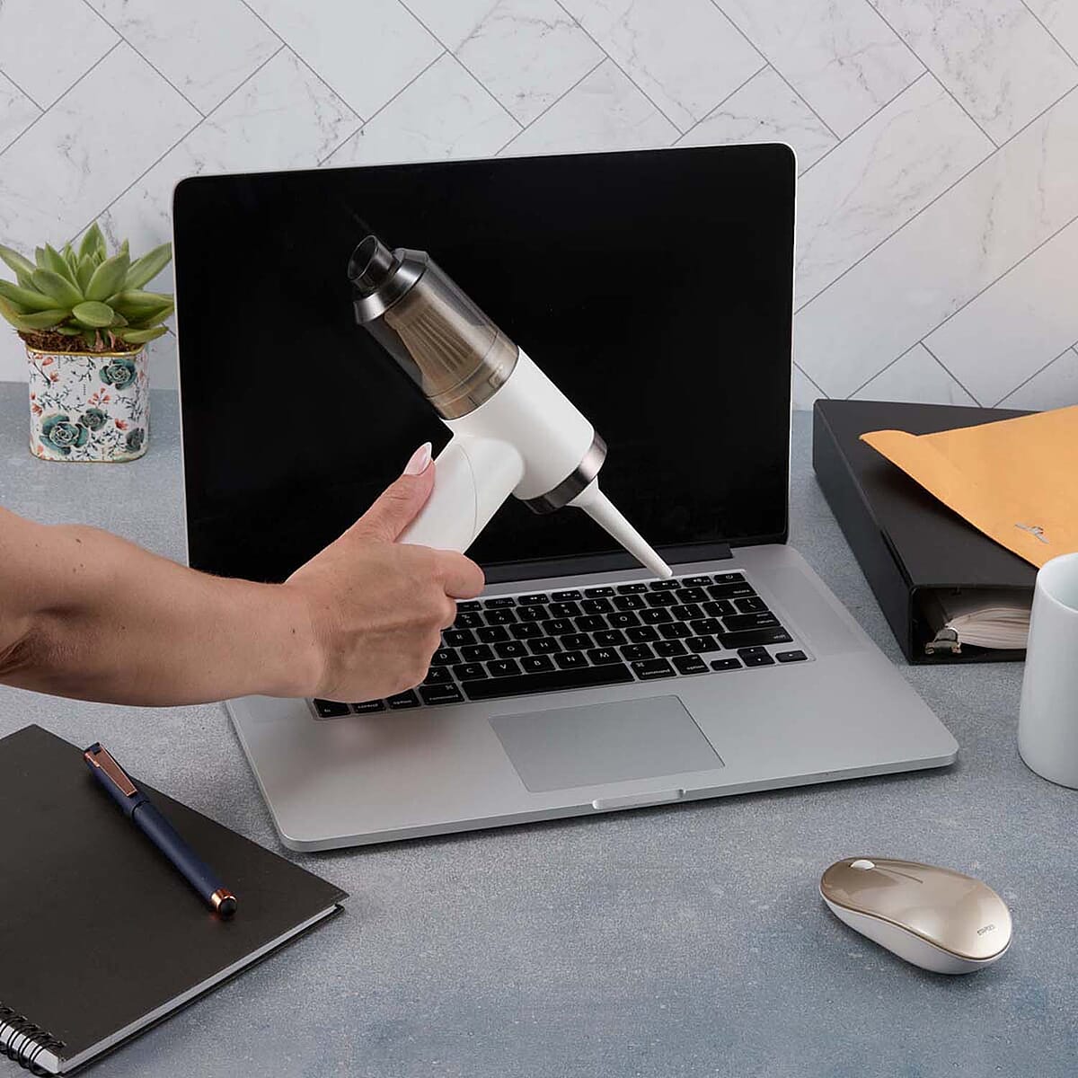 Airwoo Multi-Functional Foldable Vacuum and Blower - White image number 5