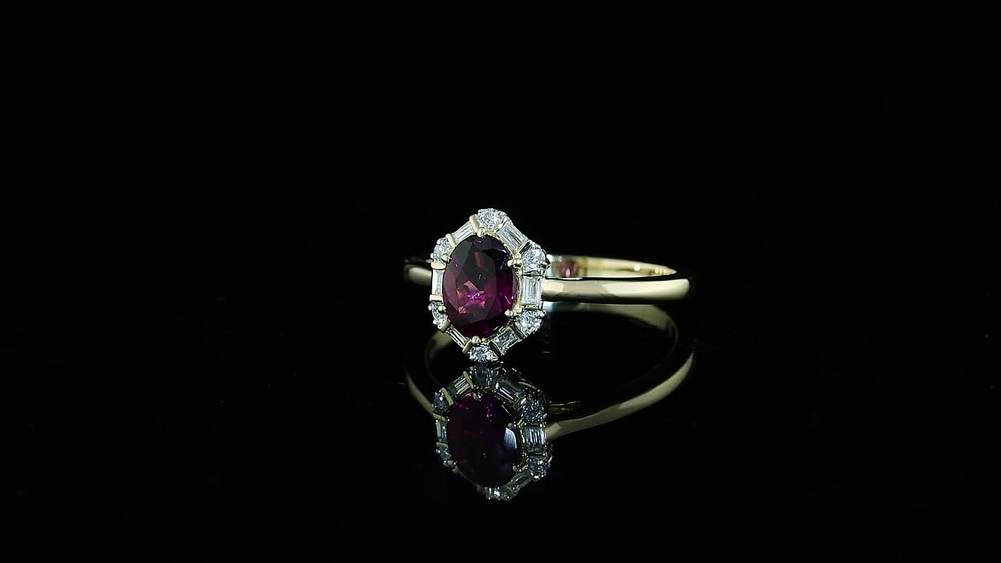 Certified & Appraised 10K Yellow Gold AAA Radiant Ember Garnet, Luxuriant Lab Grown Diamond (G-H, SI) Ring (Size 10.0) 1.65 ctw