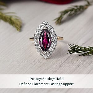 Certified & Appraised AAA Radiant Ember Garnet and Luxuriant Lab Grown Diamond G-H SI 3.63 ctw Ring in 10K Yellow Gold (Size 8.0)