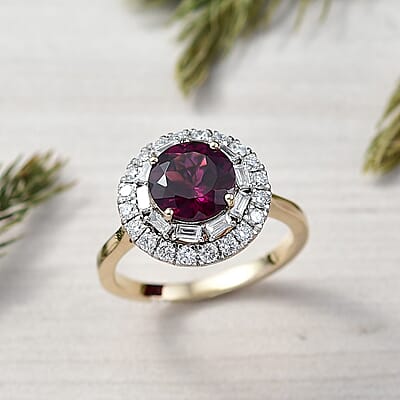 Certified & Appraised AAA Radiant Ember Garnet and Luxuriant Lab Grown Diamond G-H SI 2.93 ctw Ring in 10K Yellow Gold (Size 7.0)