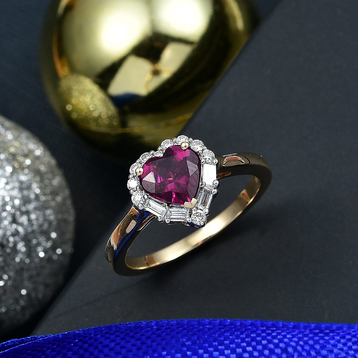 Certified & Appraised 10K Yellow Gold AAA Radiant Ember Garnet, Luxuriant Lab Grown Diamond (G-H, SI) Ring (Size 10.0) 1.53 ctw image number 1