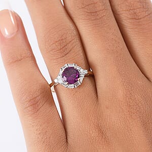 Certified and Appraised AAA Radiant Ember Garnet, Lab Grown Diamond Ring in 10K Yellow Gold 1.75 ctw (Size 10.5)