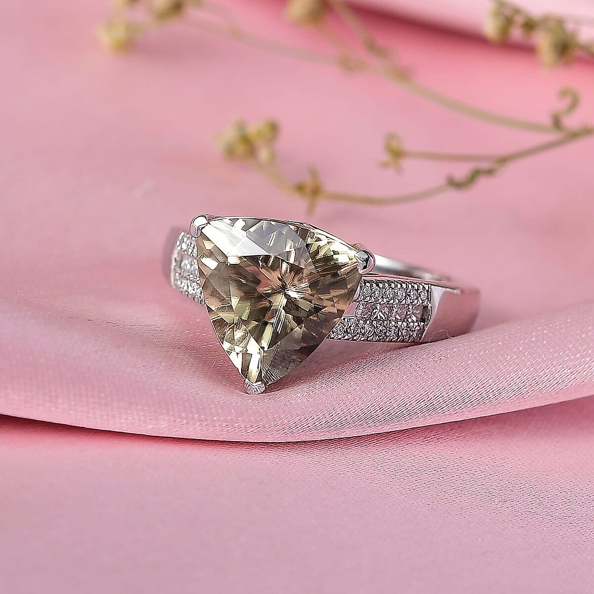 Doorbuster Rhapsody AAAA Turkizite and Diamond E-F VS 5.20 ctw Vibrancy of life Ring in 950 Platinum (Size 10.0) 7.35 Grams image number 1