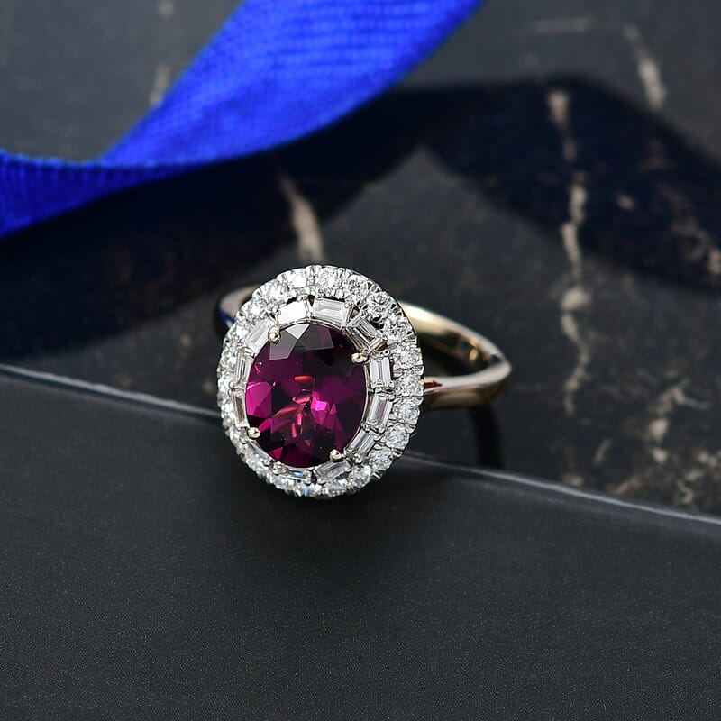 Certified & Appraised AAA Radiant Ember Garnet and Luxuriant Lab Grown Diamond G-H SI 3.63 ctw Ring in 10K Yellow Gold (Size 8.0)