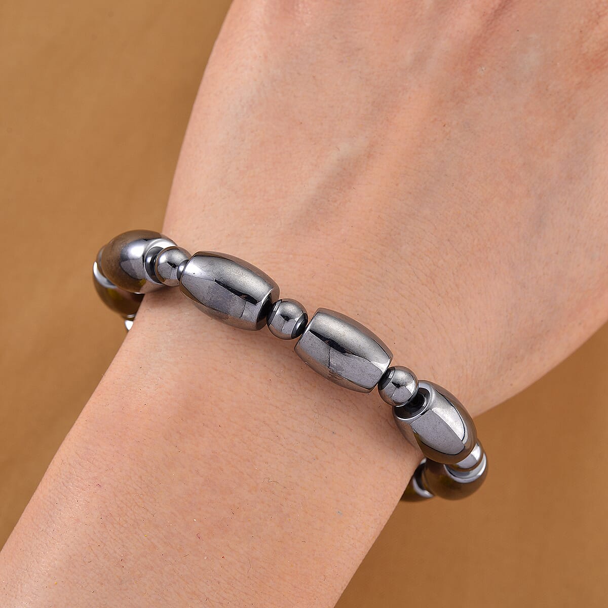 Terahertz 130.00 ctw Barrel and Beaded Stretch Bracelet image number 2