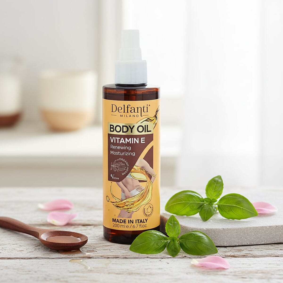 Delfanti Milano Gold and Burgandy Body Oil with Vitamin e 6.7oz image number 1