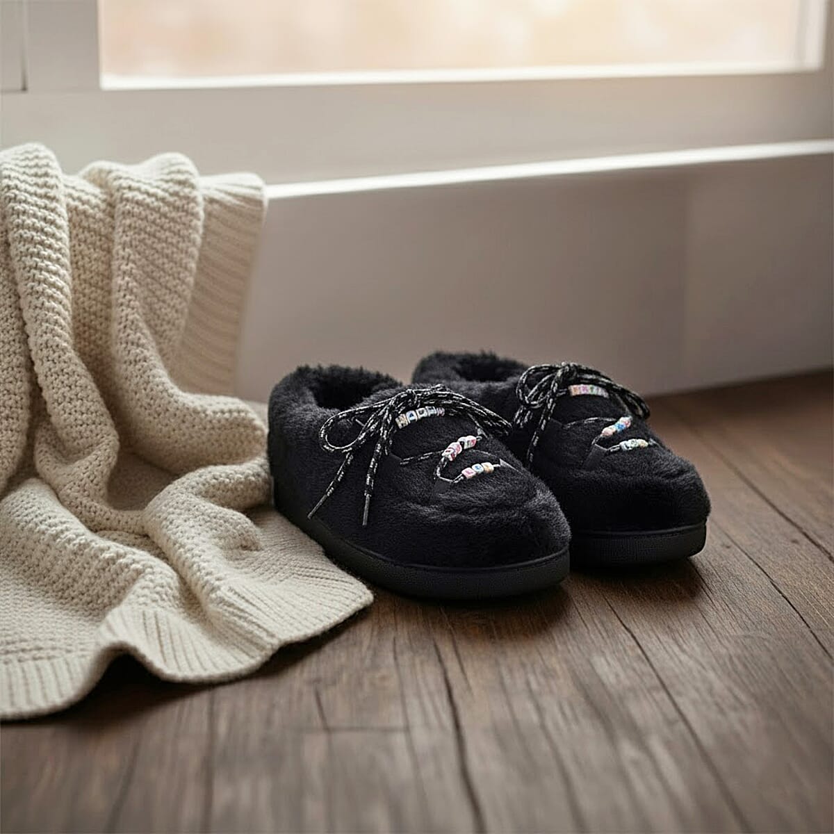 RAMPAGE Fur Black Teddy Bead Lace Up Slippers M image number 1