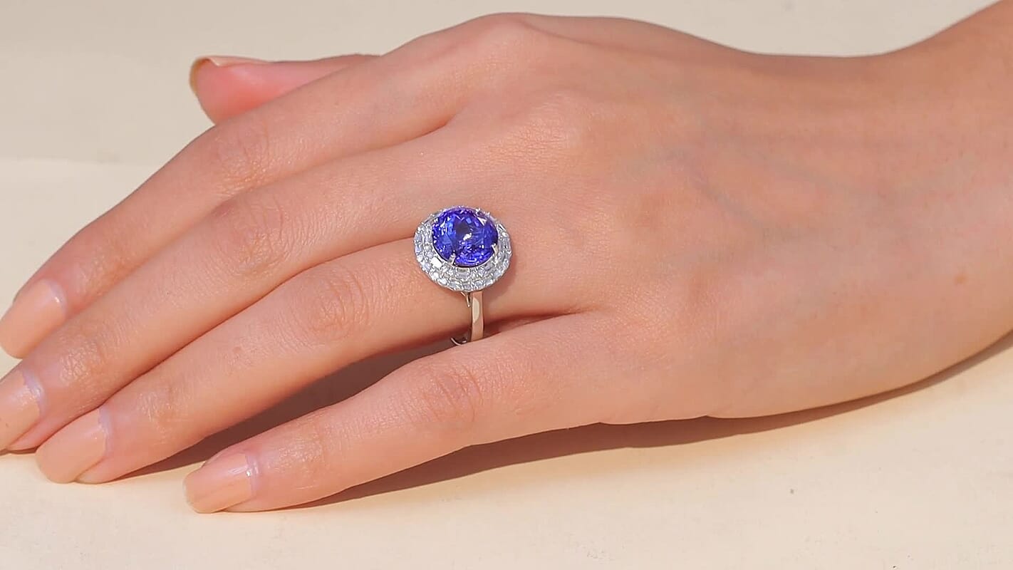 Doorbuster Certified & Appraised Rhapsody 950 Platinum AAAA Tanzanite, Diamond (E-F, VS) (0.52 cts) Double Halo Ring (Size 10.0) (7 g) 6.59 ctw