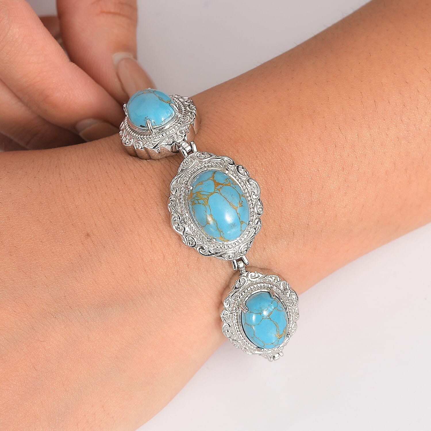 EverTrue Blue Turquoise 19.60 ctw Motif Linked Bracelet in Stainless Steel (6.50 In)